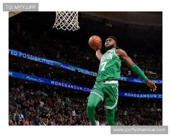 杰伦布朗强调从失利中汲取经验努力让队友保持积极心态